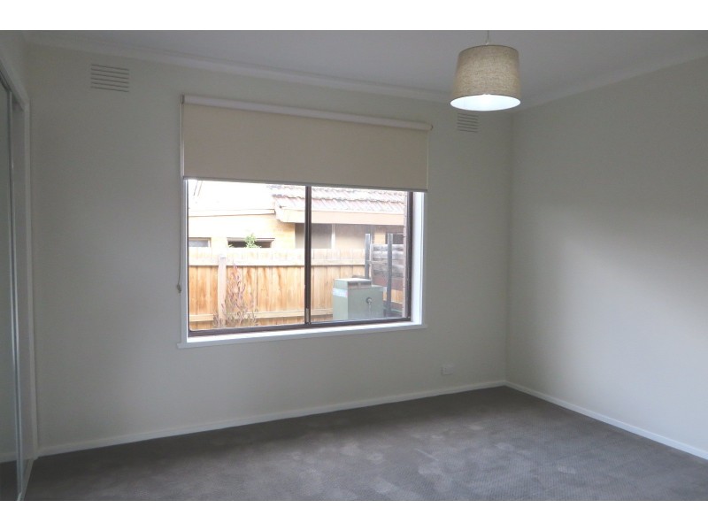 4/35 Allenby Avenue, Reservoir VIC 3073