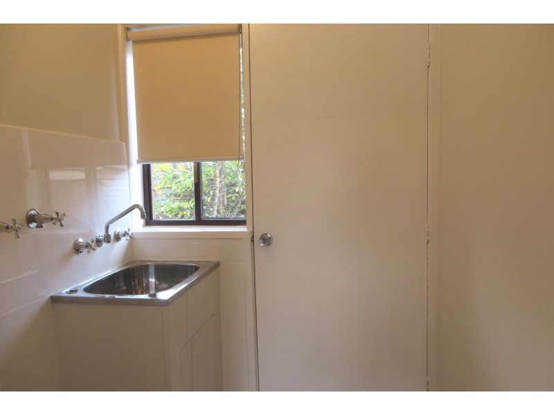 4/35 Allenby Avenue, Reservoir VIC 3073