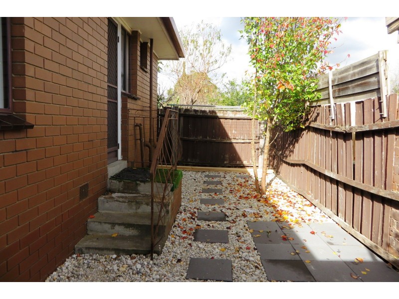 4/35 Allenby Avenue, Reservoir VIC 3073