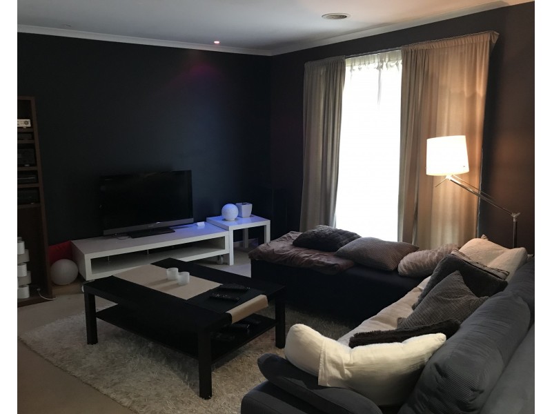 18 Serenity Way, South Morang VIC 3752