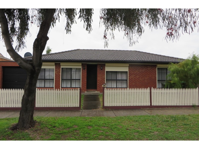 42 Appletree Drive, Mill Park VIC 3082