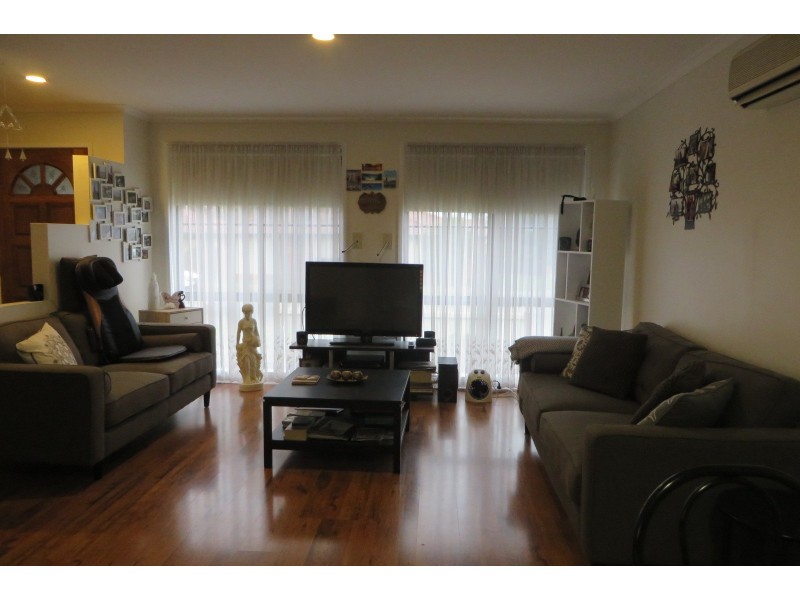 42 Appletree Drive, Mill Park VIC 3082