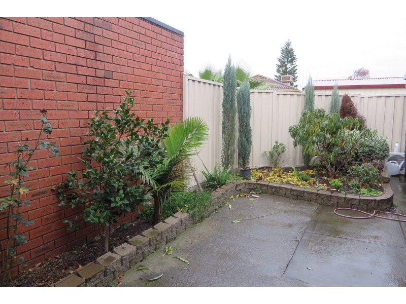 42 Appletree Drive, Mill Park VIC 3082