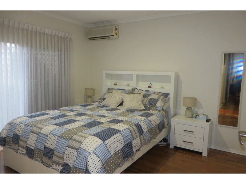 42 Appletree Drive, Mill Park VIC 3082