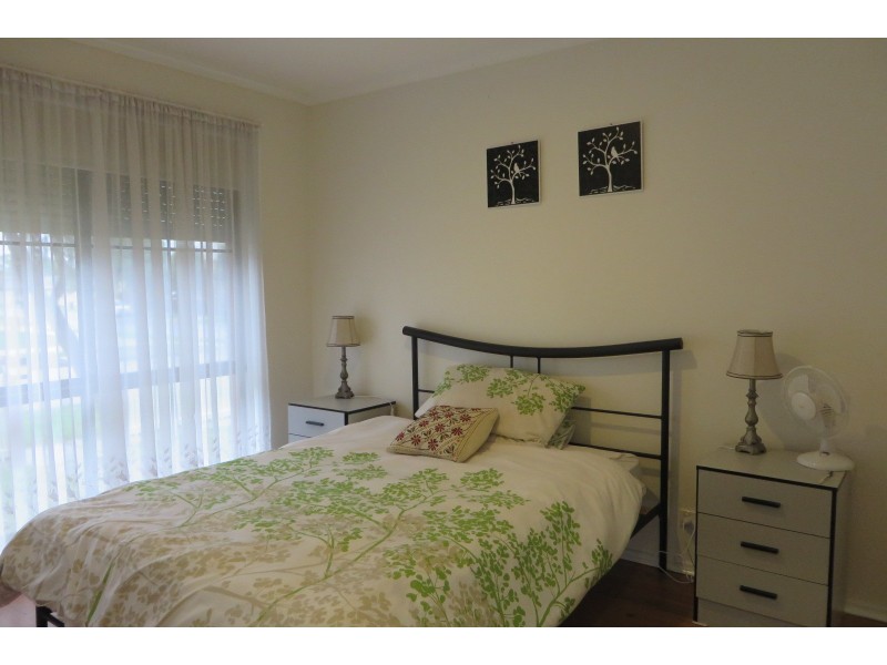 42 Appletree Drive, Mill Park VIC 3082