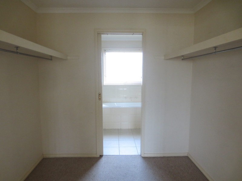 6/215 Betula Avenue, Mill Park VIC 3082