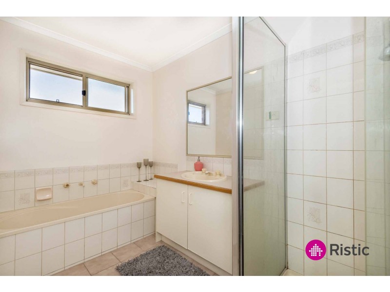4 Tova Court, Epping VIC 3076