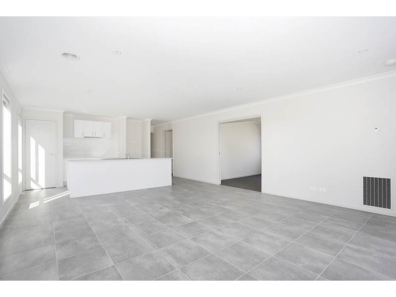 19 Ferlie Place, Doreen VIC 3754