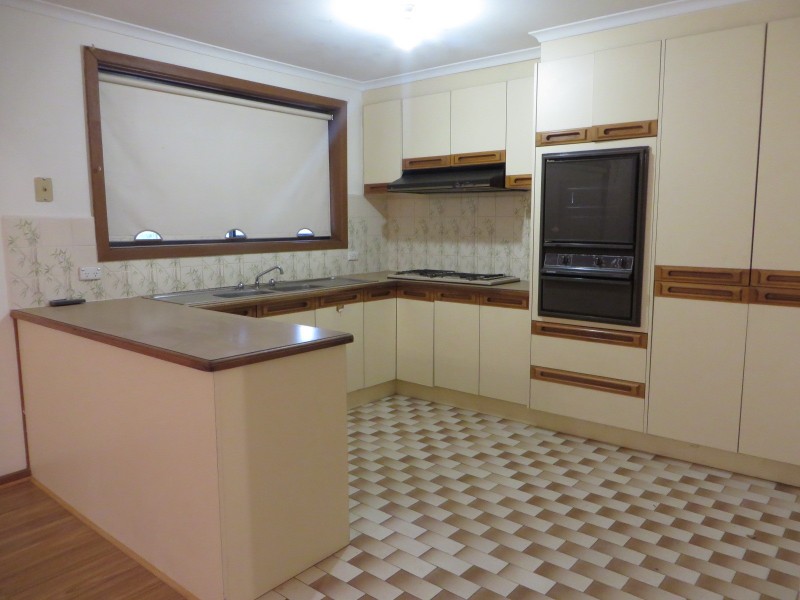 54 Hurlstone Crescent, Mill Park VIC 3082