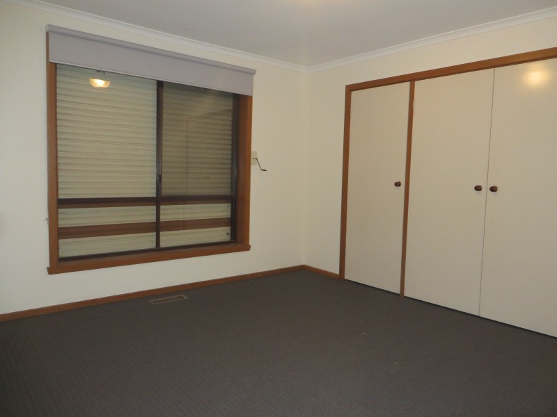 54 Hurlstone Crescent, Mill Park VIC 3082