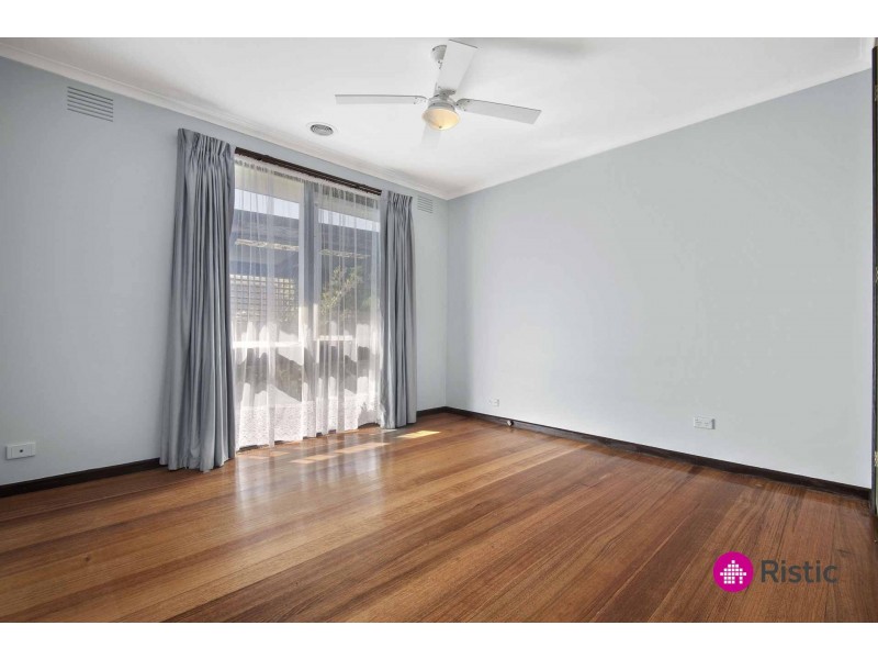 35 McDonalds Road, Epping VIC 3076