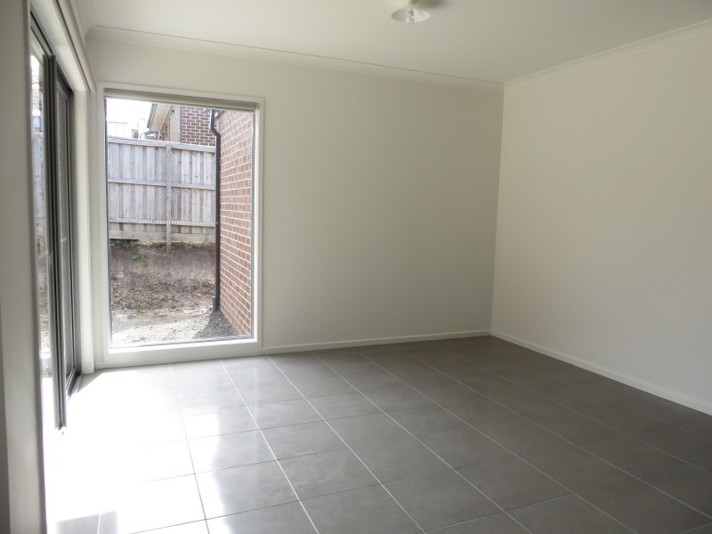 6 Witchazel Drive, South Morang VIC 3752