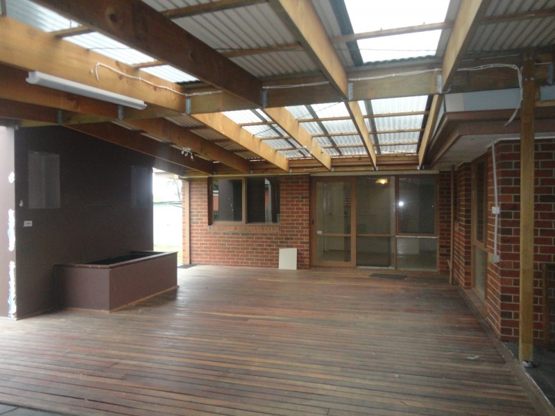 23 Jacaranda Drive, Mill Park VIC 3082