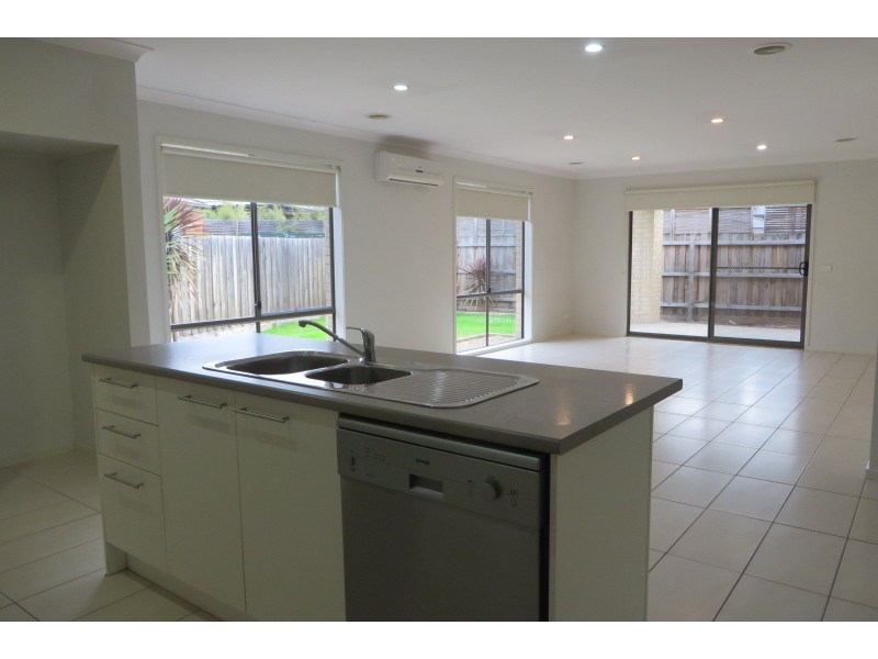 4 Port Road, Doreen VIC 3754