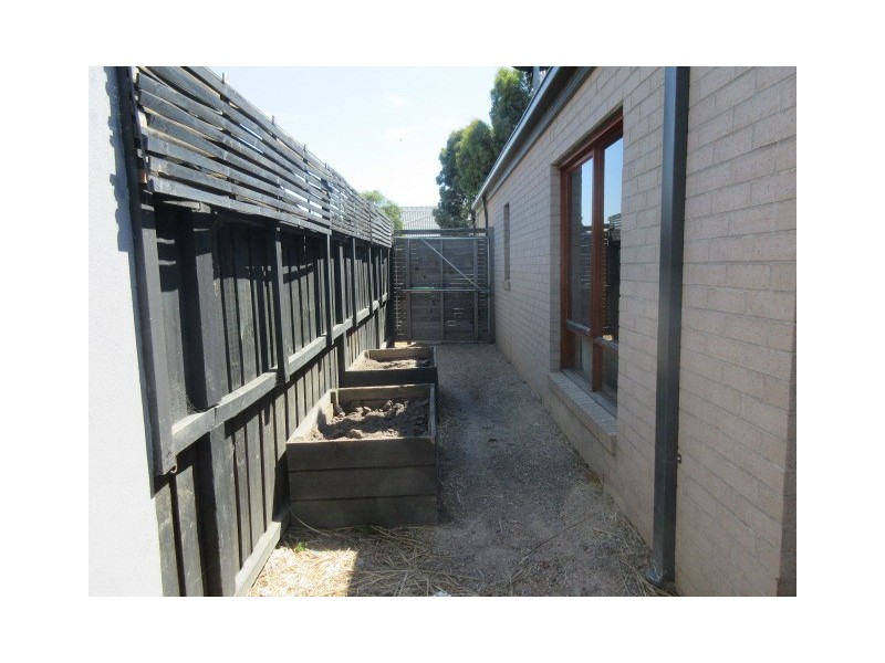 20 Basken Drive, South Morang VIC 3752
