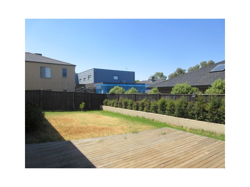 20 Basken Drive, South Morang VIC 3752