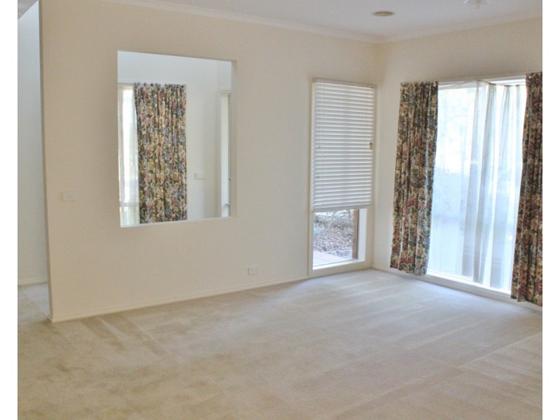 17 Cuckoo Street, South Morang VIC 3752