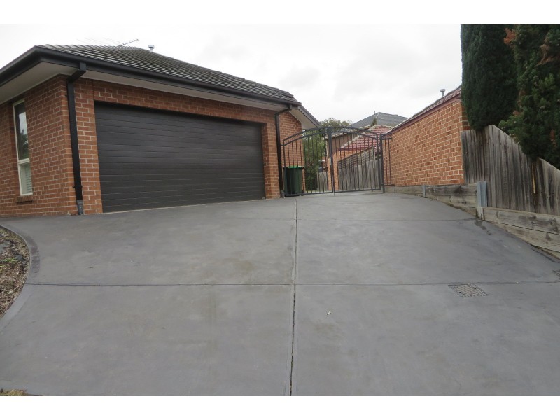 28 Gravlier Way, South Morang VIC 3752