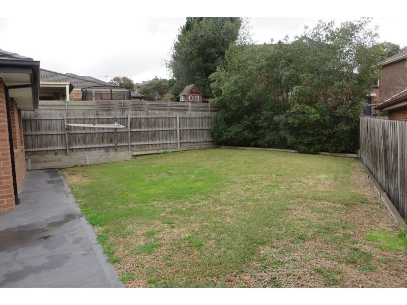 28 Gravlier Way, South Morang VIC 3752