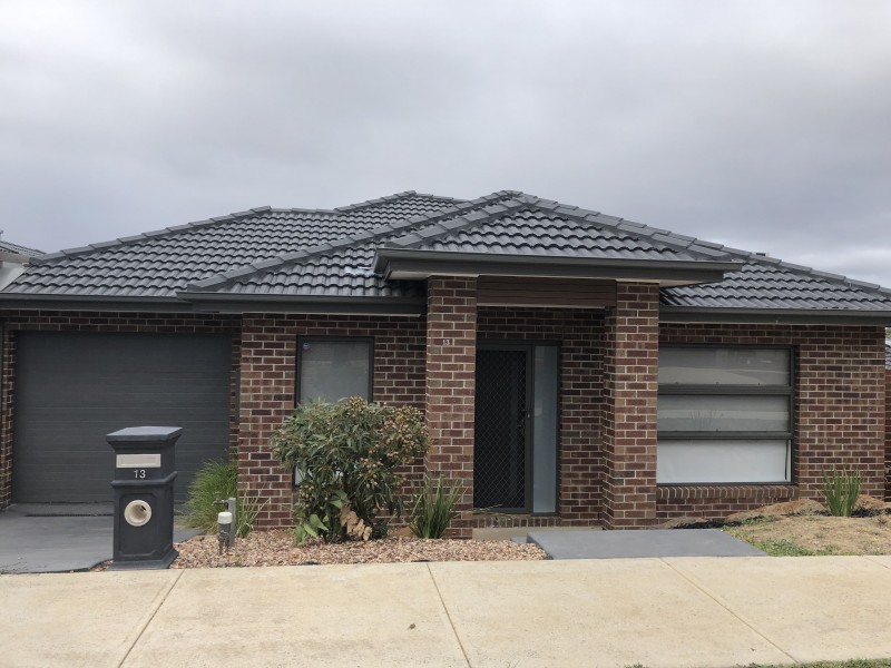13 Witchazel Drive, South Morang VIC 3752