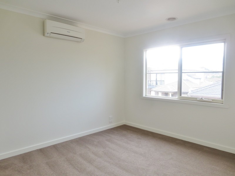 4/309 McDonalds Road, Epping VIC 3076