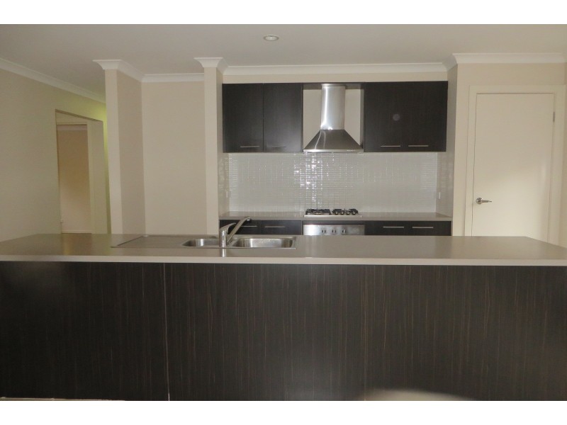 14 Coleridge Way, South Morang VIC 3752