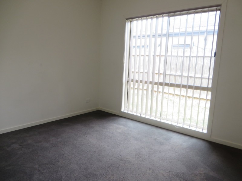 15 Dolphin Drive, South Morang VIC 3752