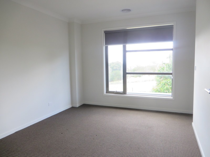 10 Weerona Parkway, Wollert VIC 3750