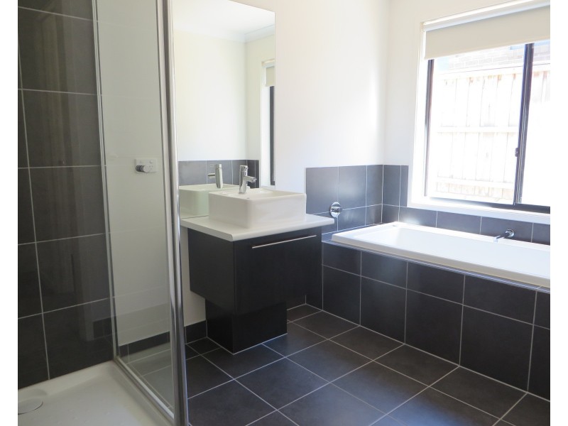 9 Kingview Place, Mernda VIC 3754