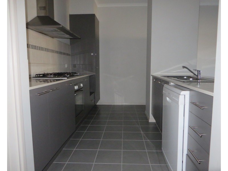 5 Basalt Terrace, Epping VIC 3076