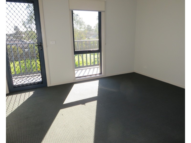 5 Basalt Terrace, Epping VIC 3076