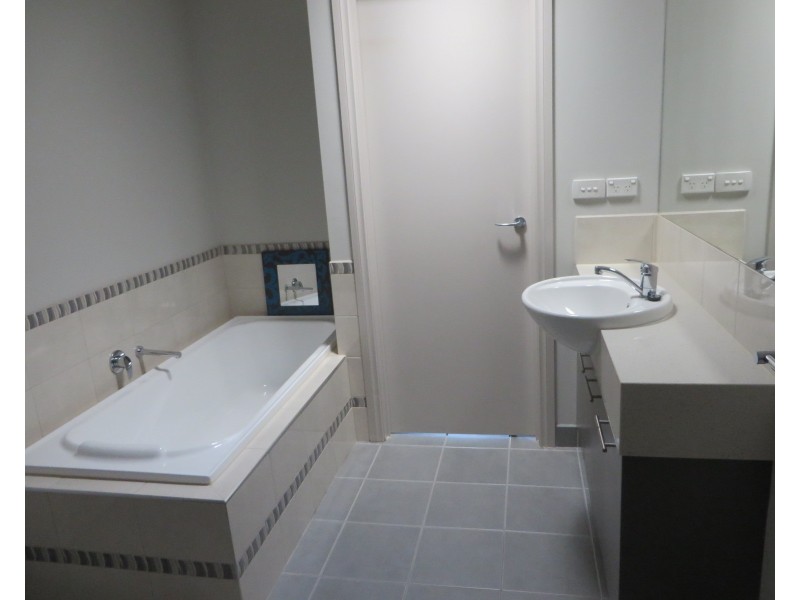 5 Basalt Terrace, Epping VIC 3076