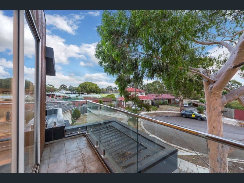 1/2 Keats Court, Bundoora VIC 3083