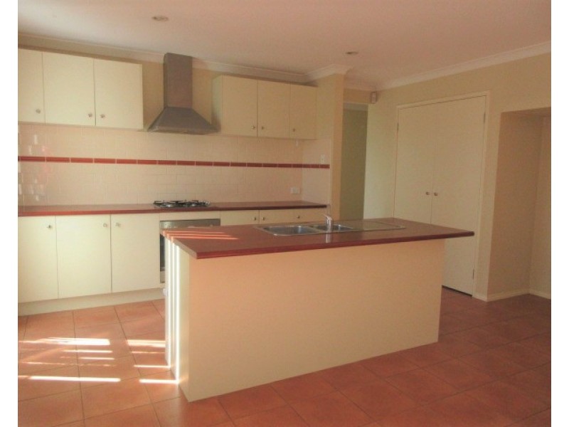 2 Province Grove, Doreen VIC 3754