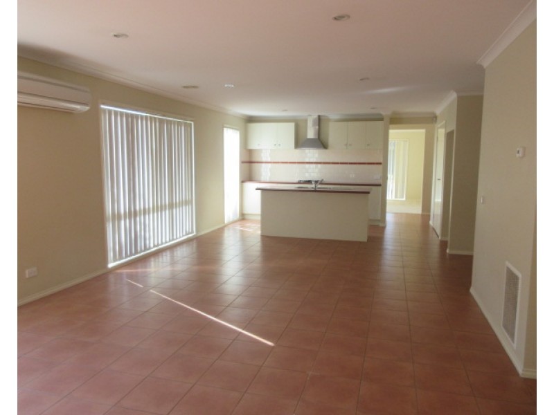 2 Province Grove, Doreen VIC 3754