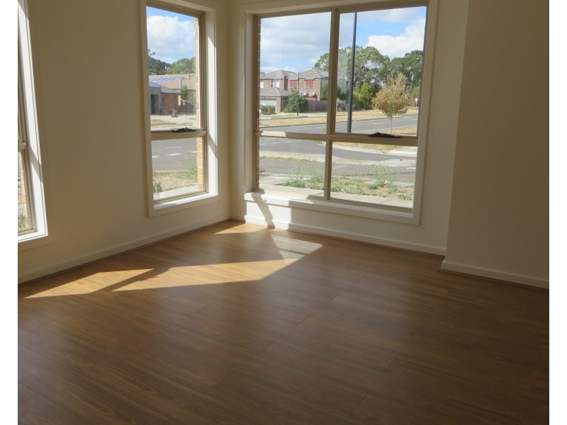 55 Grange Drive, South Morang VIC 3752