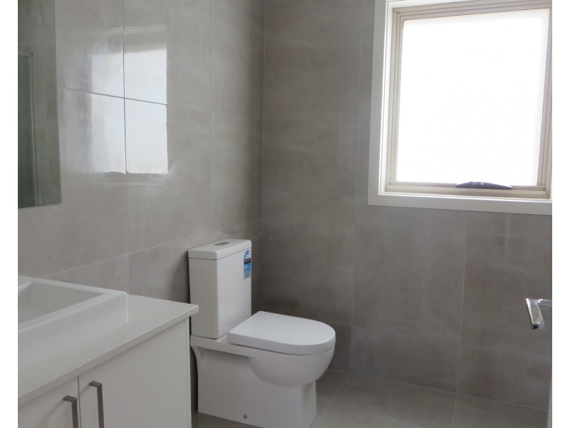 55 Grange Drive, South Morang VIC 3752