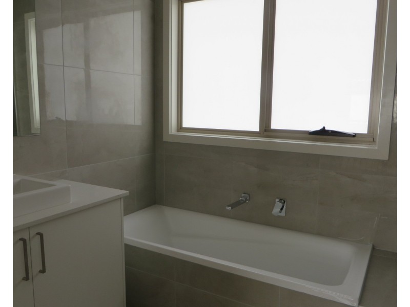 55 Grange Drive, South Morang VIC 3752