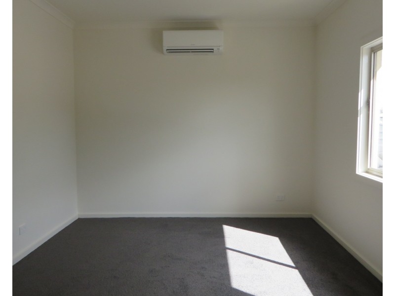 29 Kinkora Crescent, South Morang VIC 3752