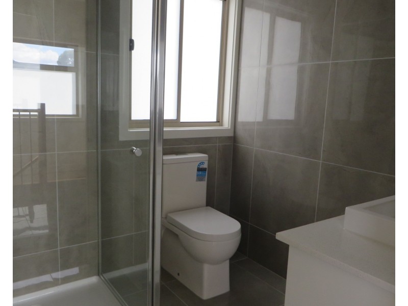 29 Kinkora Crescent, South Morang VIC 3752