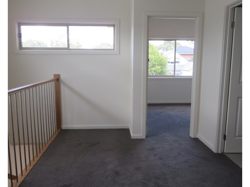 29 Kinkora Crescent, South Morang VIC 3752