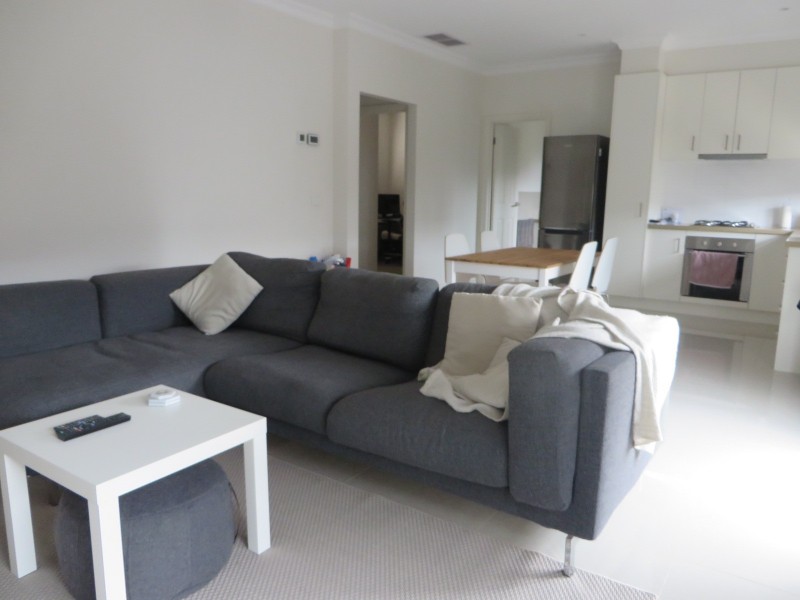 2/114 Cyprus Street, Lalor VIC 3075