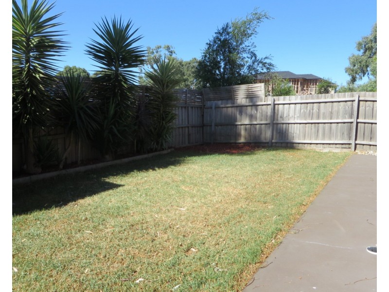 4 Camden Close, South Morang VIC 3752