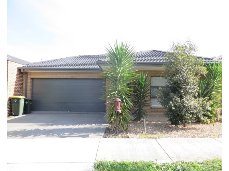 6 Dolphin Drive, South Morang VIC 3752