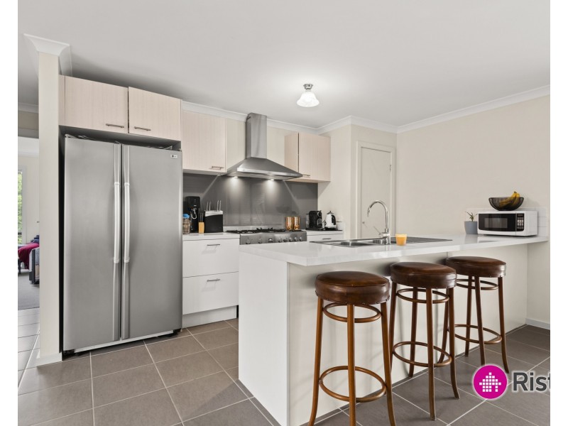 16 Cotswold Way, Mernda VIC 3754