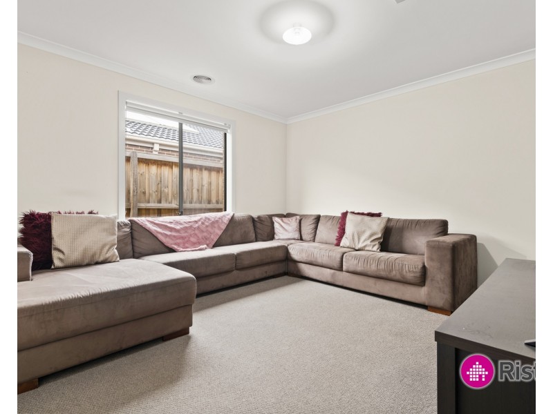 16 Cotswold Way, Mernda VIC 3754