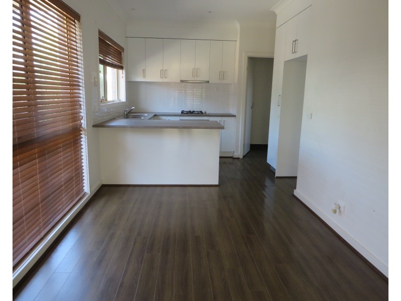 3/5 Crevelli Street, Reservoir VIC 3073