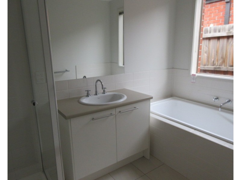 16 Endurance Street, Doreen VIC 3754