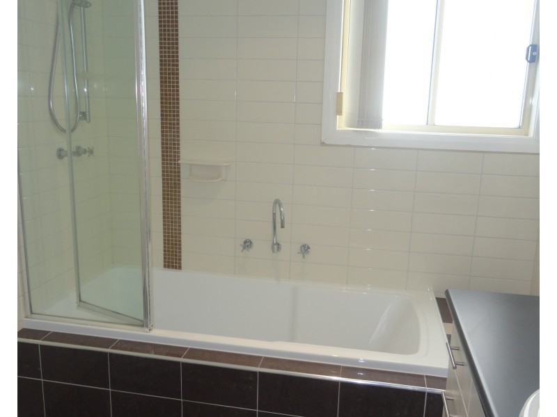 2/11 Payne Place, South Morang VIC 3752