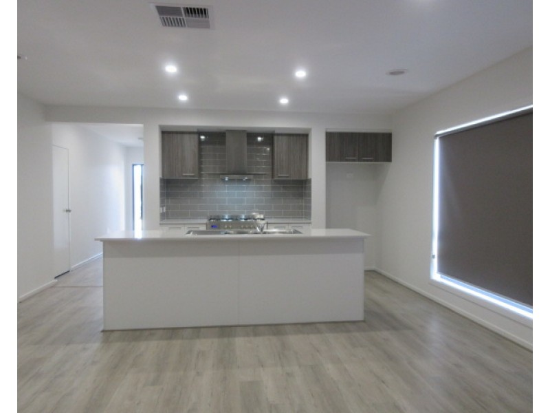 62 Springbank Road, Wollert VIC 3750